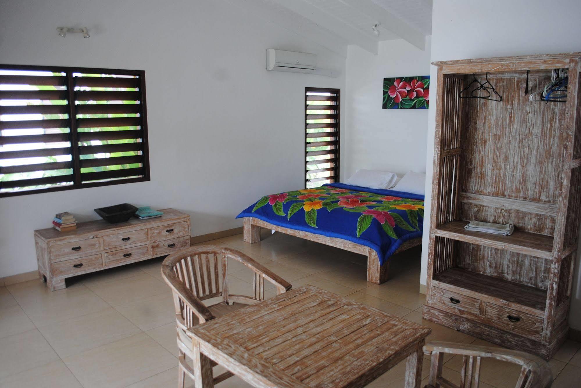 Angelfish Cove Villas Порт-Вила Экстерьер фото